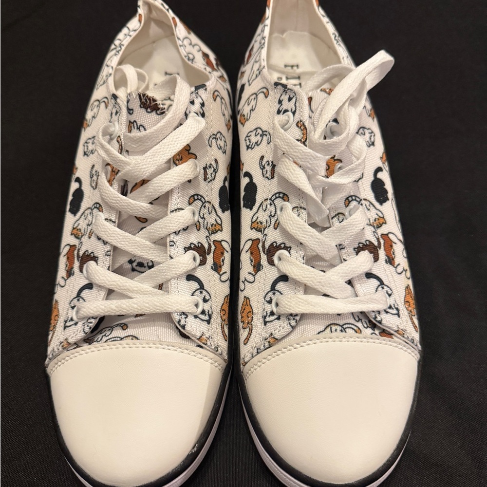 First Dance Women's Cat Patterned Sneakers size 10